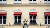 Munchner Kindl Exterior
