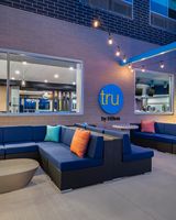 Tru by Hilton Oshkosh