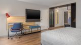 Tru by Hilton Oshkosh Room
