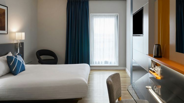 Four Points Flex by Sheraton Dundee Room
