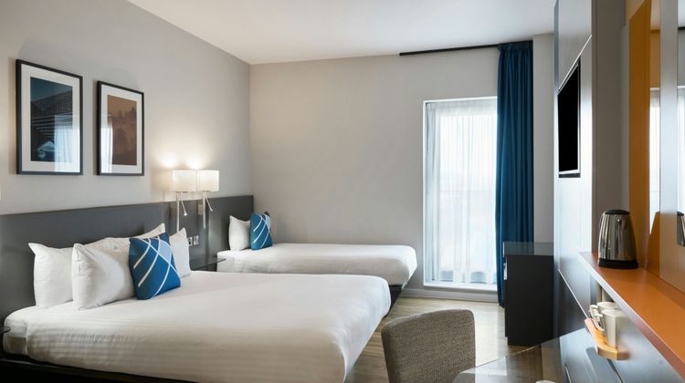 Four Points Flex by Sheraton Dundee Room