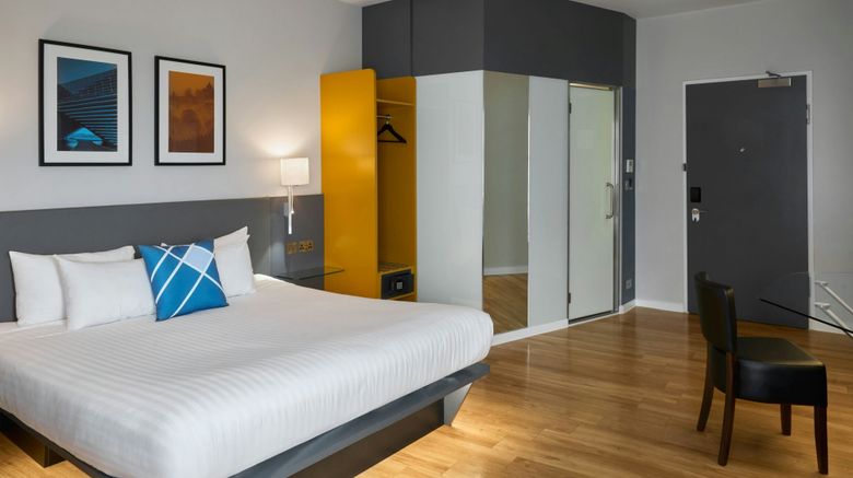 <b>Four Points Flex by Sheraton Dundee Room</b>. Images powered by <a href="https://www.leonardoworldwide.com/" title="Leonardo Worldwide" target="_blank">Leonardo</a>.