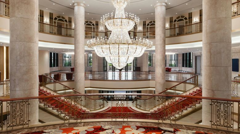 <b>Sheraton Grand Danang Resort Lobby</b>. Images powered by <a href="https://www.leonardoworldwide.com/" title="Leonardo Worldwide" target="_blank">Leonardo</a>.