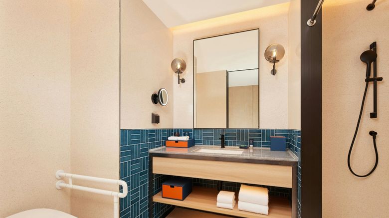 <b>Four Points by Sheraton Shenzhen Room</b>. Images powered by <a href="https://www.leonardoworldwide.com/" title="Leonardo Worldwide" target="_blank">Leonardo</a>.