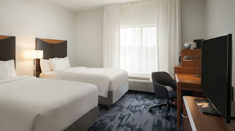 <b>Fairfield Inn & Suites Louisville East Room</b>. Images powered by <a href="https://www.leonardoworldwide.com/" title="Leonardo Worldwide" target="_blank">Leonardo</a>.