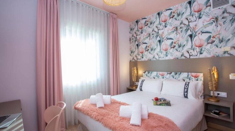 <b>Casual Colours Barcelona Room</b>. Images powered by <a href="https://www.leonardoworldwide.com/" title="Leonardo Worldwide" target="_blank">Leonardo</a>.