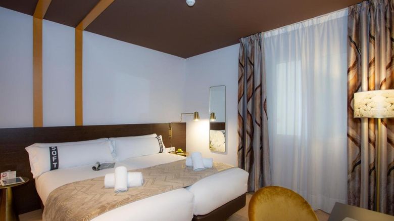 <b>Casual Colours Barcelona Room</b>. Images powered by <a href="https://www.leonardoworldwide.com/" title="Leonardo Worldwide" target="_blank">Leonardo</a>.