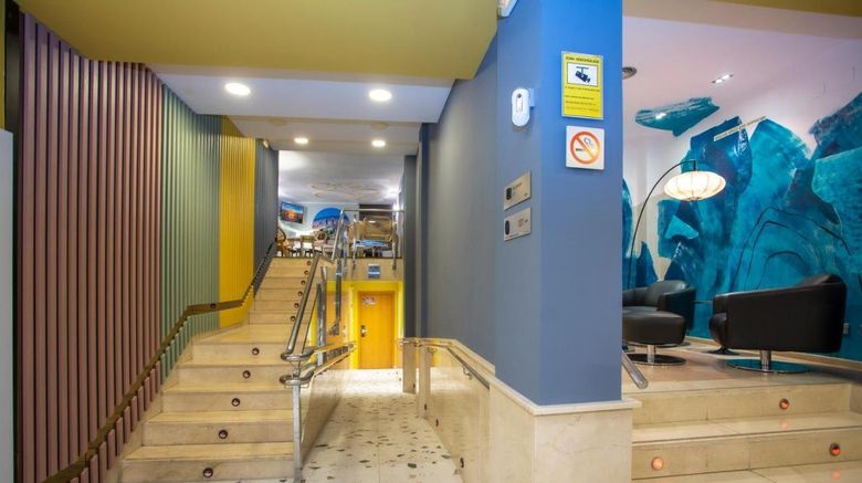 <b>Casual Colours Barcelona Lobby</b>. Images powered by <a href="https://www.leonardoworldwide.com/" title="Leonardo Worldwide" target="_blank">Leonardo</a>.