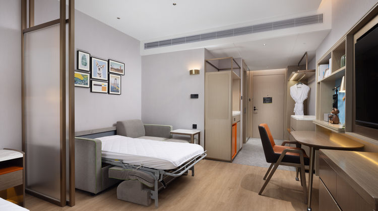 Home2 Suites Jingjiang Binjiang New Town Room