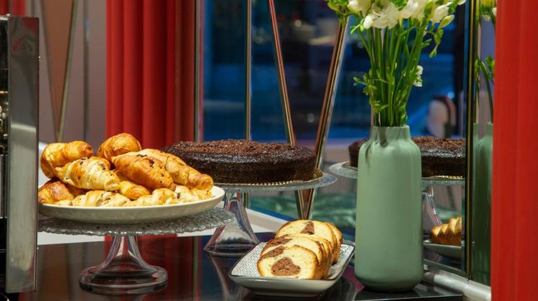 <b>Casual Eclettico Milano Restaurant</b>. Images powered by <a href="https://www.leonardoworldwide.com/" title="Leonardo Worldwide" target="_blank">Leonardo</a>.