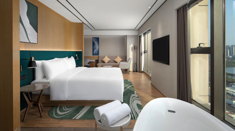<b>Hilton Garden Inn Xiamen Bailuzhou Park Room</b>. Images powered by <a href="https://www.leonardoworldwide.com/" title="Leonardo Worldwide" target="_blank">Leonardo</a>.