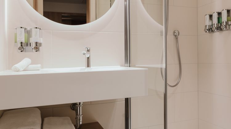 Hampton by Hilton Vienna City West Room