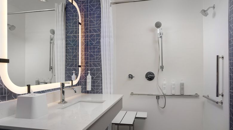 <b>Homewood Newport Cincy Room</b>. Images powered by <a href="https://www.leonardoworldwide.com/" title="Leonardo Worldwide" target="_blank">Leonardo</a>.