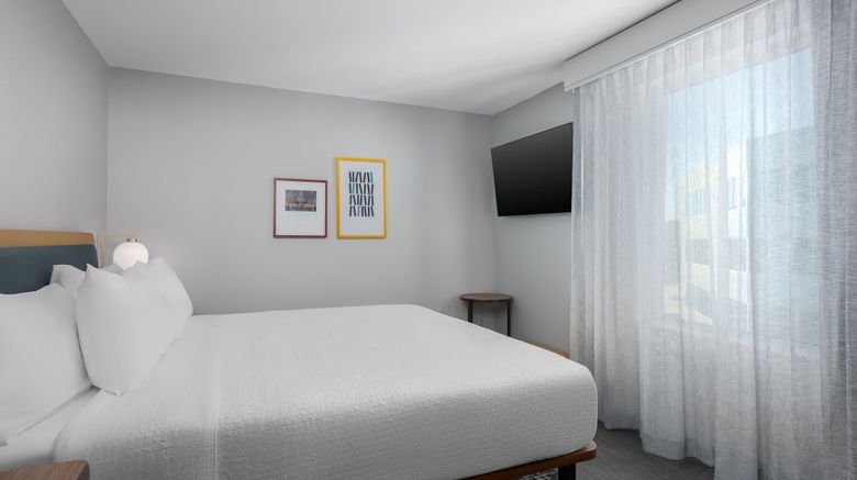 <b>Homewood Newport Cincy Room</b>. Images powered by <a href="https://www.leonardoworldwide.com/" title="Leonardo Worldwide" target="_blank">Leonardo</a>.