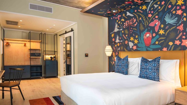<b>Canopy by Hilton Cape Town Longkloof Room</b>. Images powered by <a href="https://www.leonardoworldwide.com/" title="Leonardo Worldwide" target="_blank">Leonardo</a>.