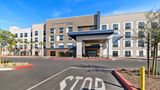Hampton Inn and Suites by Hilton Corona Exterior