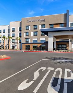 Hampton Inn and Suites by Hilton Corona