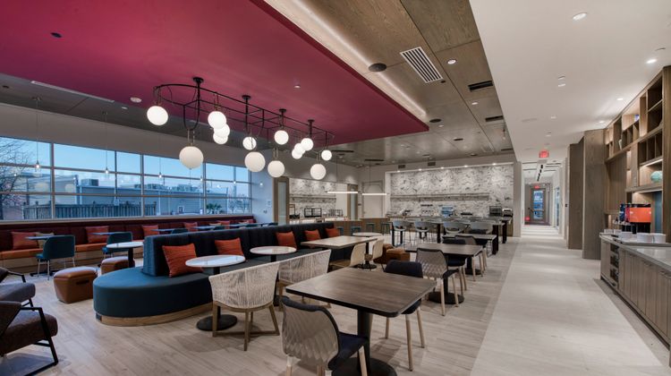 Home2 Suites Lumberton Lobby