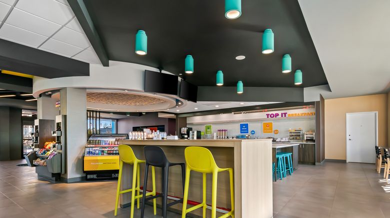<b>Tru by Hilton Rogers Bentonville Restaurant</b>. Images powered by <a href="https://www.leonardoworldwide.com/" title="Leonardo Worldwide" target="_blank">Leonardo</a>.