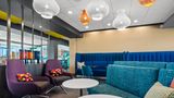 Tru by Hilton Rogers Bentonville Lobby