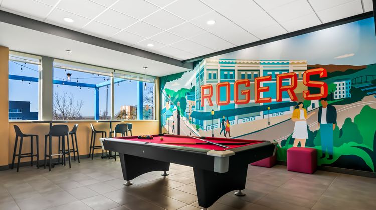 Tru by Hilton Rogers Bentonville Lobby