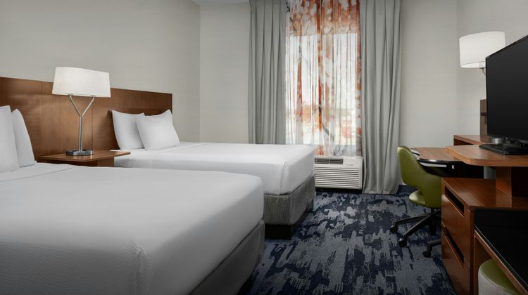 Fairfield Inn/Suites Atlanta Stockbridge Room
