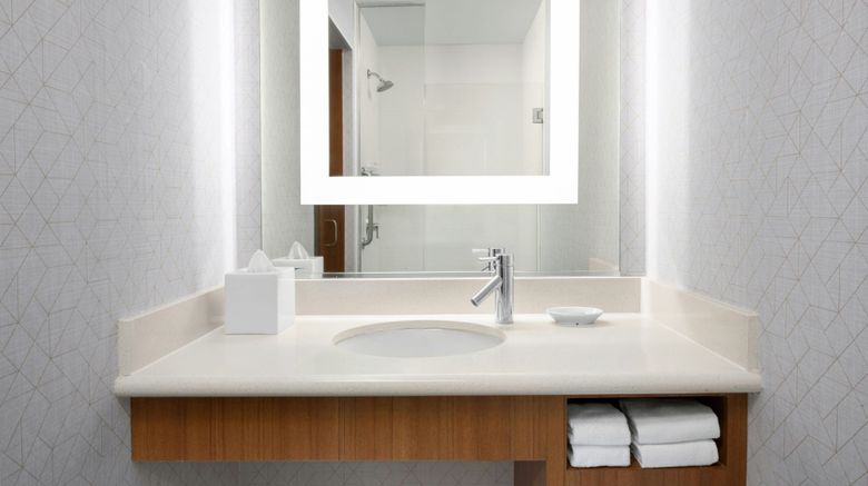<b>SpringHill Suites Irvine John Wayne Arpt Room</b>. Images powered by <a href="https://www.leonardoworldwide.com/" title="Leonardo Worldwide" target="_blank">Leonardo</a>.