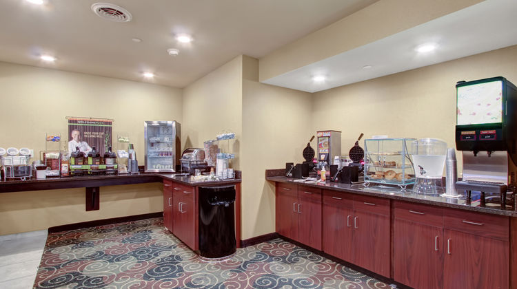 Cobblestone Hotel & Suites Waynesboro Restaurant