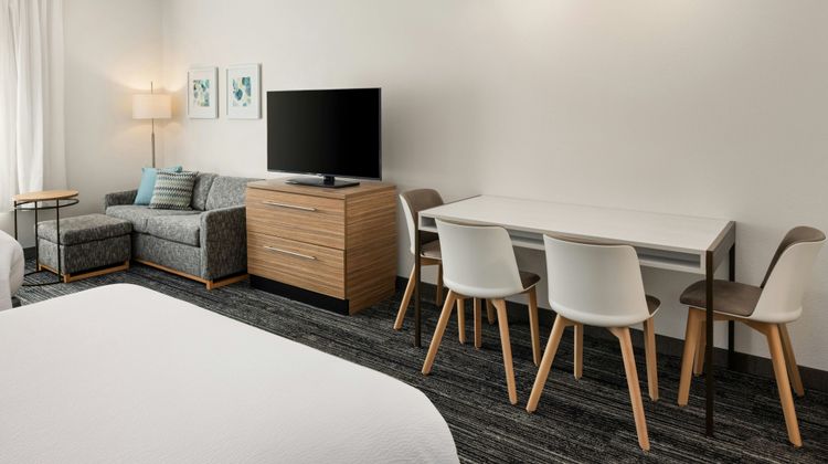 TownePlace Suites Mall of America Suite