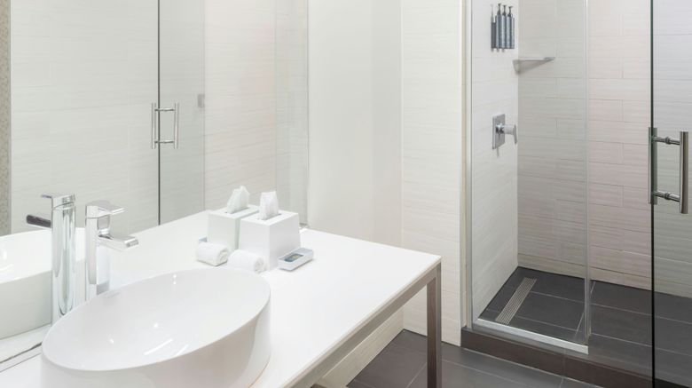 <b>aloft Tampa Downtown Room</b>. Images powered by <a href="https://www.leonardoworldwide.com/" title="Leonardo Worldwide" target="_blank">Leonardo</a>.