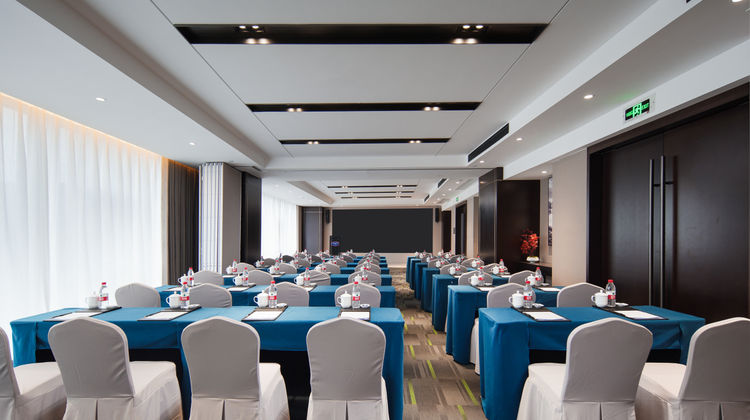 Hampton Hangzhou Tonglu Fuchun River Meeting
