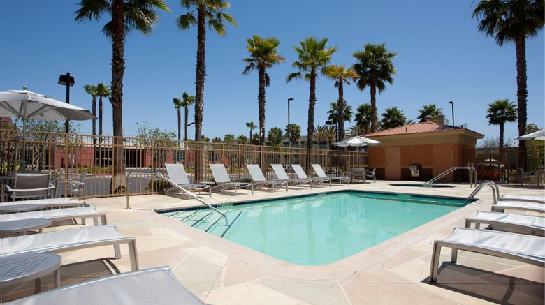 <b>SpringHill Suites LAX/Manhattan Beach Pool</b>. Images powered by <a href="https://www.leonardoworldwide.com/" title="Leonardo Worldwide" target="_blank">Leonardo</a>.