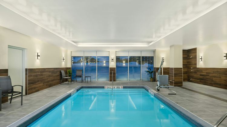 Fairfield Inn & Suites Muskoka Pool