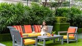 Marriott Exec Apartments Sukhumvit Park Pool