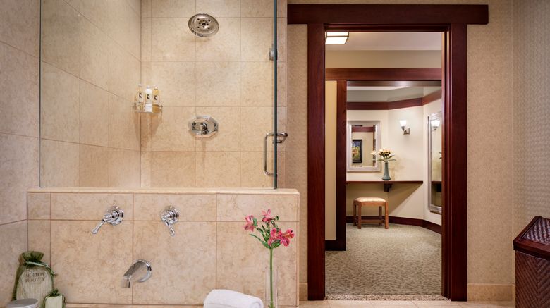 <b>The Lodge at Torrey Pines Room</b>. Images powered by <a href="https://www.leonardoworldwide.com/" title="Leonardo Worldwide" target="_blank">Leonardo</a>.