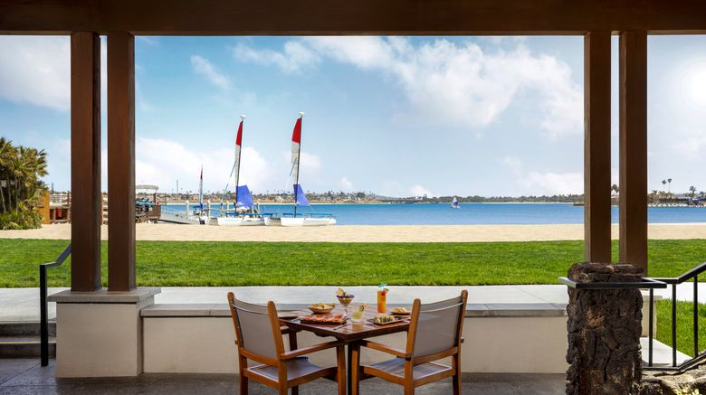 <b>Catamaran Resort Hotel and Spa Restaurant</b>. Images powered by <a href="https://www.leonardoworldwide.com/" title="Leonardo Worldwide" target="_blank">Leonardo</a>.