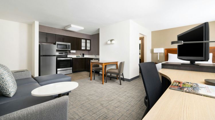 Residence Inn Des Moines West Suite
