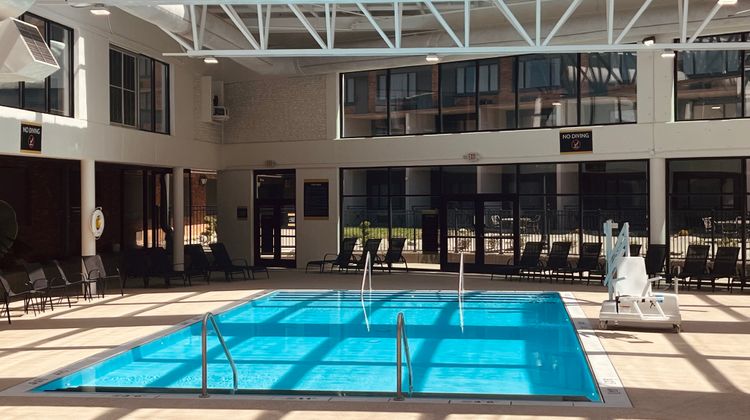 Crowne Plaza Louisville-Arpt Expo Ctr Pool