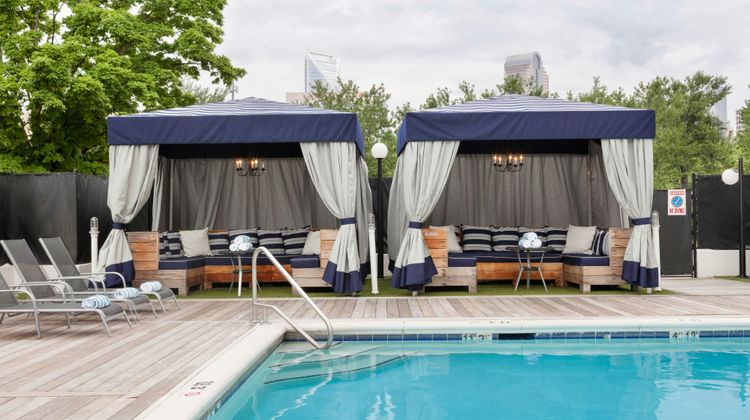Le Meridien Charlotte Pool
