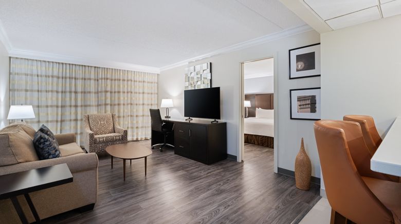 <b>Crowne Plaza Hotel Suffern Room</b>. Images powered by <a href="https://www.leonardoworldwide.com/" title="Leonardo Worldwide" target="_blank">Leonardo</a>.