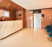ibis budget Singapore Crystal Hotel Exterior