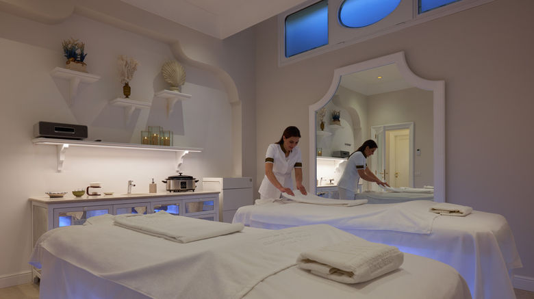 <b>Grand Hotel De La Ville Spa</b>. Images powered by <a href="https://www.leonardoworldwide.com/" title="Leonardo Worldwide" target="_blank">Leonardo</a>.