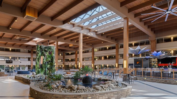 Crowne Plaza Hotel Suffern Exterior