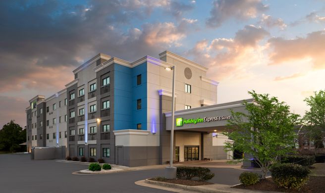 Holiday Inn Express Leesburg Exterior