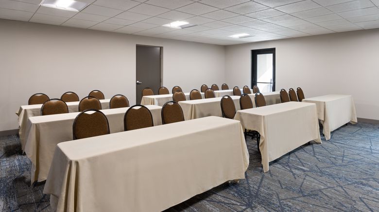 <b>Holiday Inn Express Leesburg Meeting</b>. Images powered by <a href="https://www.leonardoworldwide.com/" title="Leonardo Worldwide" target="_blank">Leonardo</a>.