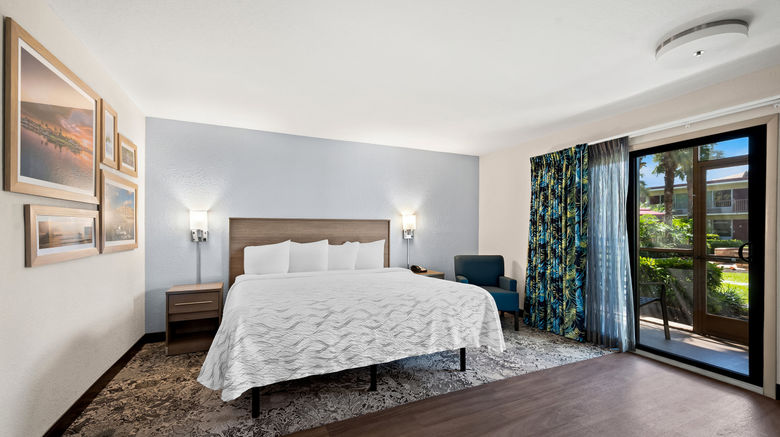 <b>Red Roof Plus+ & Suites Naples Downtown Suite</b>. Images powered by <a href="https://www.leonardoworldwide.com/" title="Leonardo Worldwide" target="_blank">Leonardo</a>.