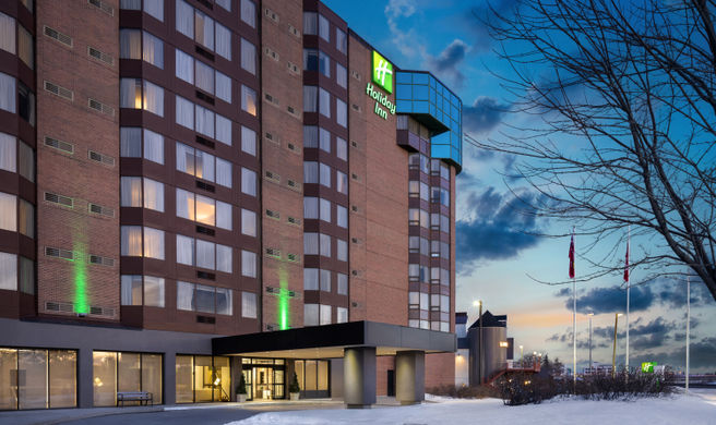Holiday Inn Ottawa East Exterior