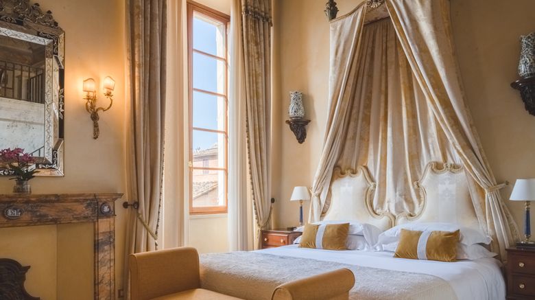 <b>Grand Hotel Continental Siena Suite</b>. Images powered by <a href="https://www.leonardoworldwide.com/" title="Leonardo Worldwide" target="_blank">Leonardo</a>.