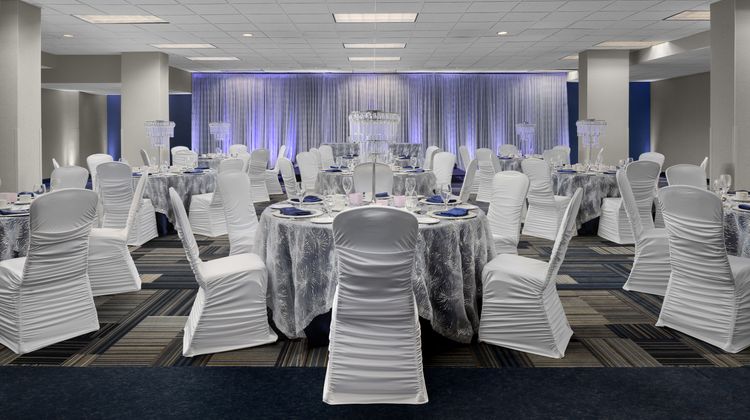 Holiday Inn Ottawa East Ballroom