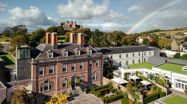 <b>Cashel Palace Hotel Exterior</b>. Images powered by <a href="https://www.leonardoworldwide.com/" title="Leonardo Worldwide" target="_blank">Leonardo</a>.